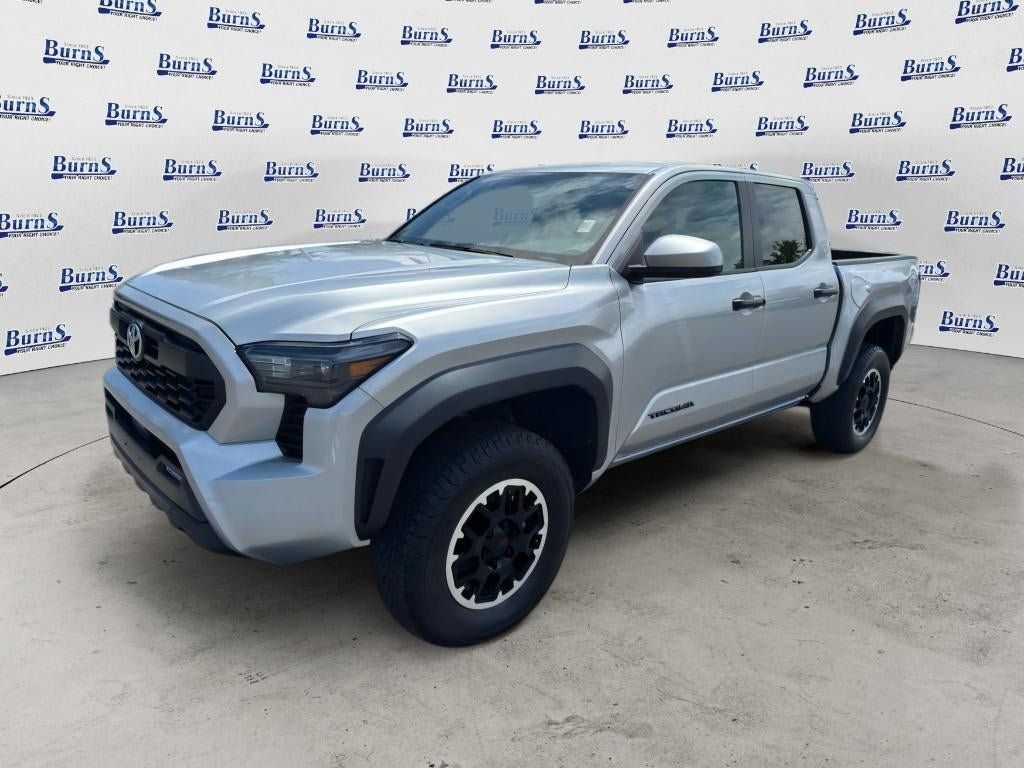 Used 2024 Toyota Tacoma TRD Off-Road AWD/4WD image 3