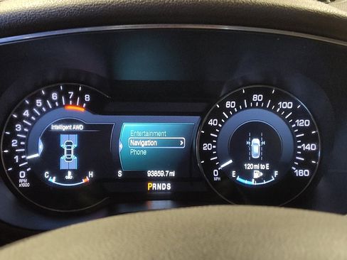 Used 2016 Lincoln MKC Reserve image 23