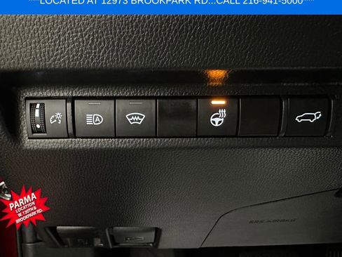 Used 2024 Toyota RAV4 XLE w/ Convenience Package image 11