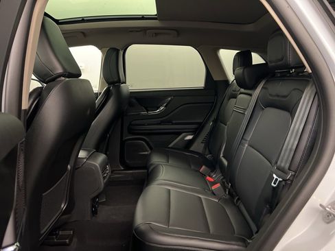 New 2026 Lincoln Corsair Premiere image 30