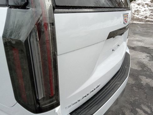 New 2026 Cadillac Escalade ESV Sport w/ Touring Package image 8