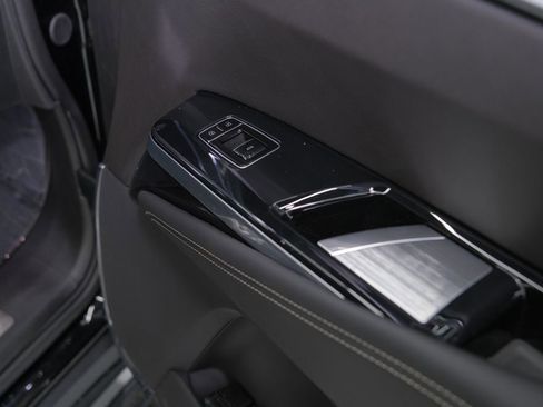 Used 2026 Cadillac Escalade ESV Sport image 57