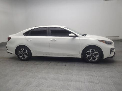 Used 2019 Kia Forte LXS FWD image 11