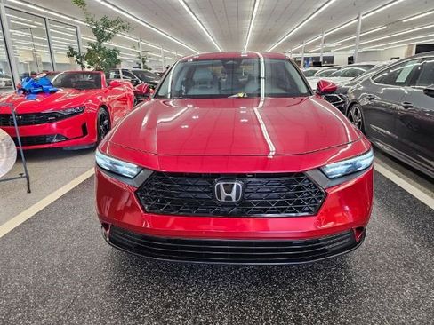 Used 2024 Honda Accord EX image 2