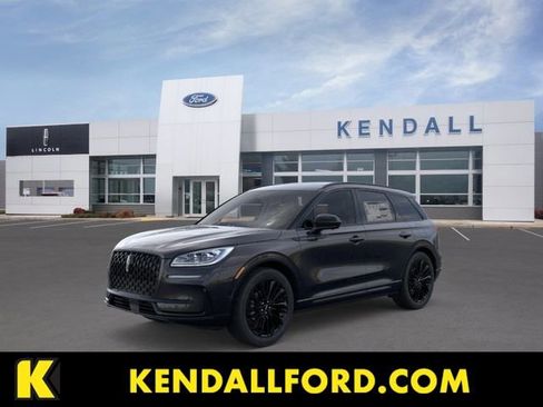 New 2025 Lincoln Corsair Reserve w/ Equipment Group 202A image 1