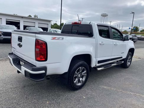 Used 2019 Chevrolet Colorado Z71 AWD/4WD image 6