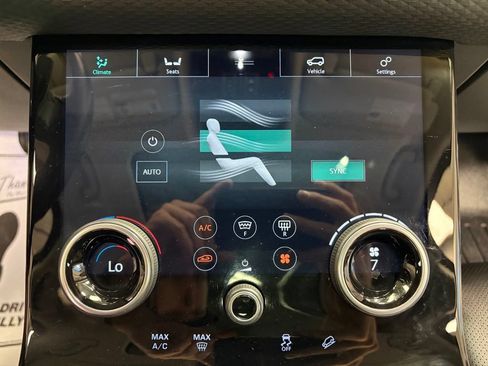 Used 2018 Land Rover Range Rover Velar S AWD/4WD image 20