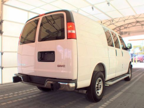 Used 2025 GMC Savana 2500 w/ Driver Convenience Package RWD image 2