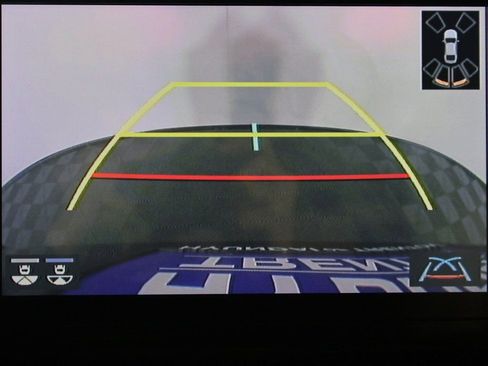 Used 2022 Toyota Sienna Limited image 45