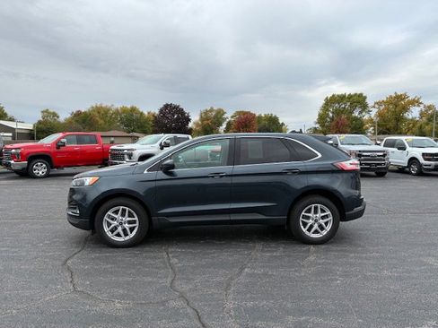 Used 2023 Ford Edge SEL w/ Convenience Package image 2