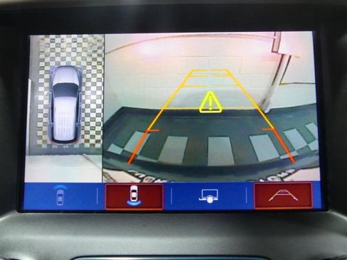 Used 2018 GMC Acadia Denali w/ Technology Package image 15