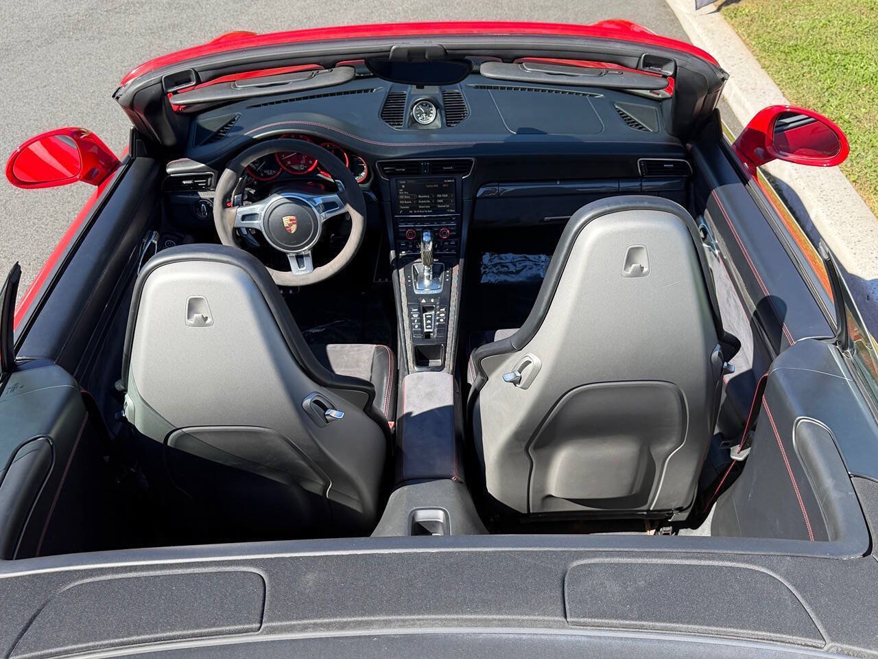 Used 2015 Porsche 911 Cabriolet image 17