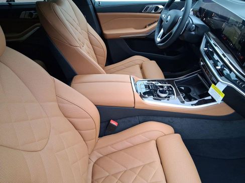 Used 2026 BMW X5 sDrive40i w/ Executive Package image 32