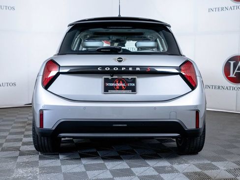 Used 2025 MINI Cooper S FWD image 7