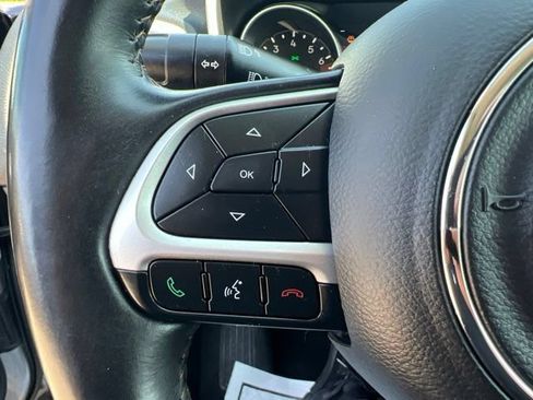 Certified 2019 Jeep Compass Latitude w/ Popular Equipment Group AWD/4WD image 19