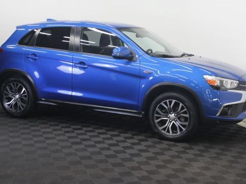 Used 2018 Mitsubishi Outlander Sport LE FWD image 3