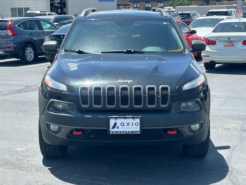 Used 2014 Jeep Cherokee Trailhawk w/ Leather Interior Group AWD/4WD image 10