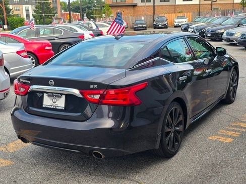 Used 2016 Nissan Maxima SR FWD image 4
