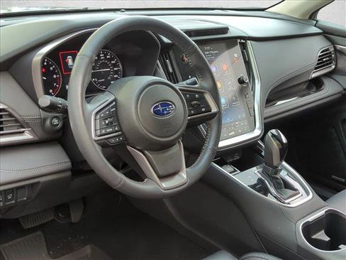 Used 2025 Subaru Outback Touring w/ Popular Package #2 AWD/4WD image 9