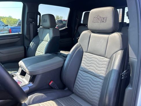 Used 2025 Chevrolet Silverado 1500 ZR2 w/ ZR2 Bison Edition AWD/4WD image 16