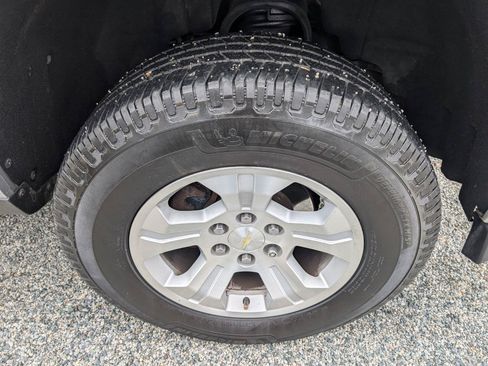 Used 2018 Chevrolet Silverado 1500 LT w/ Texas Edition AWD/4WD image 4