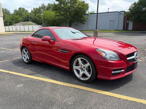 Used 2014 Mercedes-Benz SLK 350 image 11