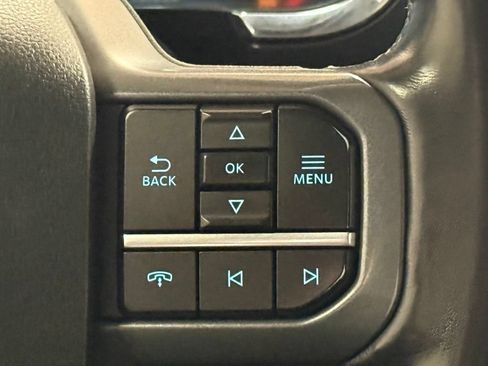 Used 2023 Ford F150 Lariat w/ FX4 Off-Road Package AWD/4WD image 19