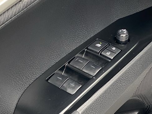 Certified 2025 Toyota Camry SE image 29