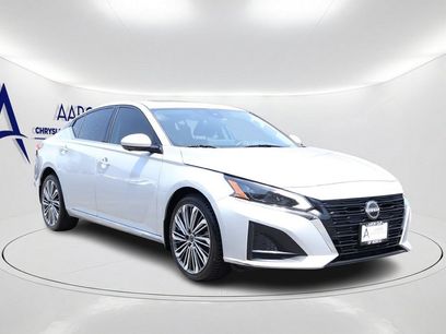 Used 2023 Nissan Altima 2.5 SL
