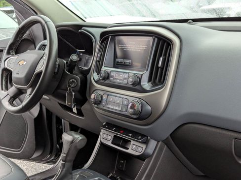 Used 2018 Chevrolet Colorado Z71 AWD/4WD image 10