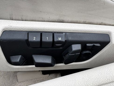 Used 2013 BMW 650i Convertible image 8