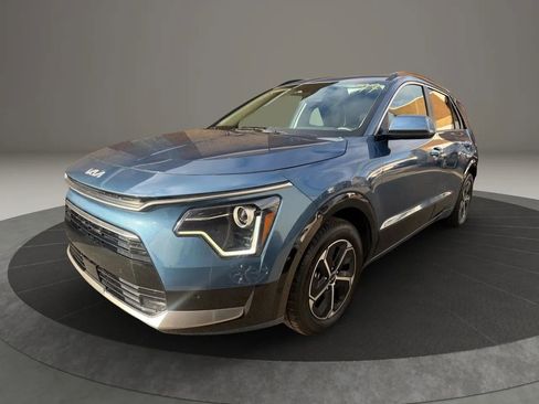 Used 2023 Kia Niro image 1