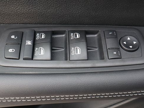 New 2026 Chrysler Pacifica Select image 10