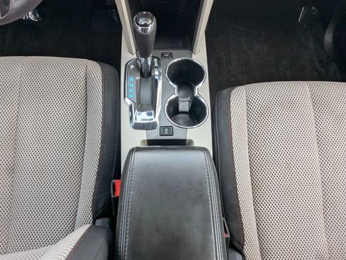 Used 2016 Chevrolet Equinox LT FWD image 19