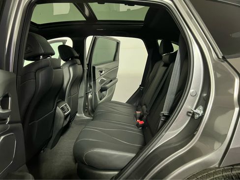 Used 2025 Acura RDX SH-AWD image 24