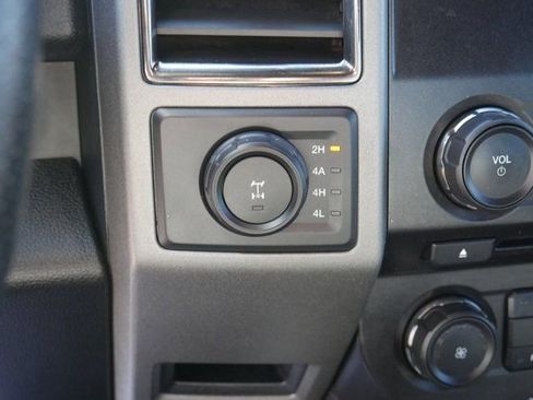 Used 2018 Ford F150 Raptor image 19