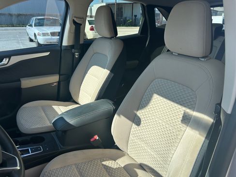 Used 2020 Ford Escape SE FWD image 5