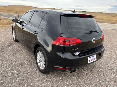 Used 2016 Volkswagen Golf S image 3