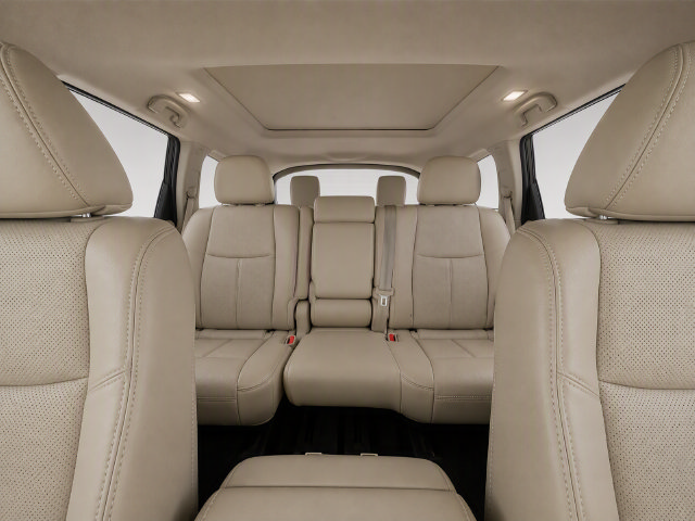 Used 2019 Nissan Pathfinder Platinum FWD image 17