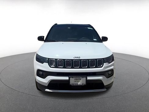 Used 2025 Jeep Compass Limited AWD/4WD image 4