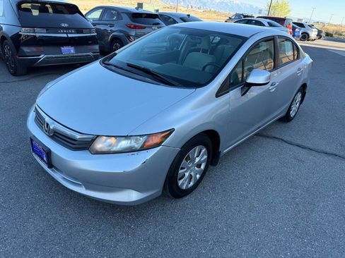 Used 2012 Honda Civic LX image 2
