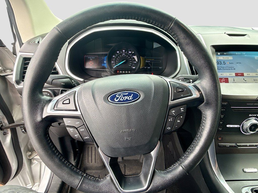 Used 2018 Ford Edge Titanium AWD/4WD image 12