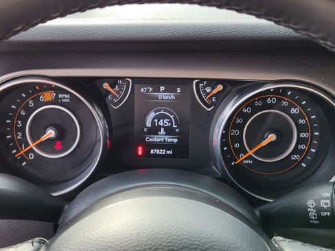 Used 2018 Jeep Wrangler Unlimited Sport S image 19