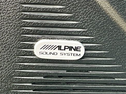 Used 2023 Dodge Challenger R/T w/ Plus Package image 19