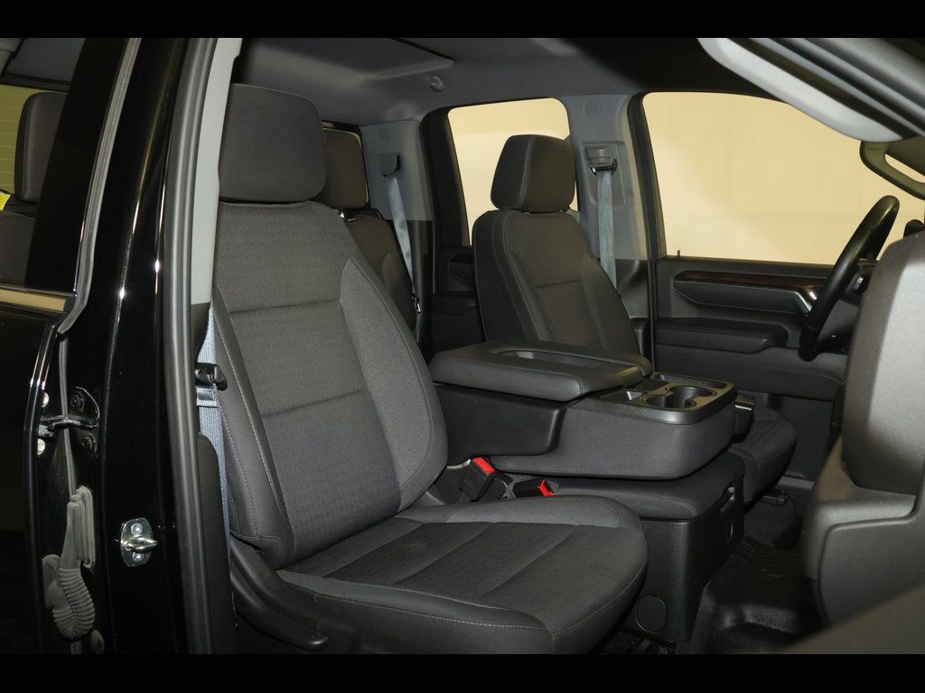 Used 2024 GMC Sierra 2500 SLE w/ SLE Value Package; AWD/4WD image 33