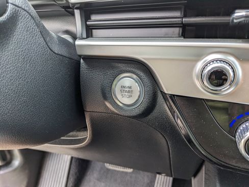 Used 2023 Kia Telluride S w/ S Sunroof Package FWD image 28