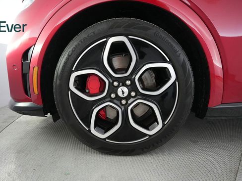 Used 2021 Ford Mustang Mach-E GT image 19