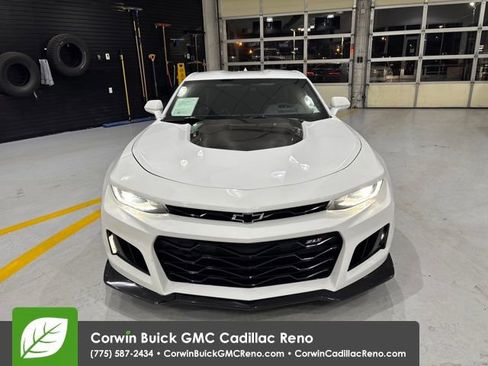 Used 2018 Chevrolet Camaro ZL1 image 9