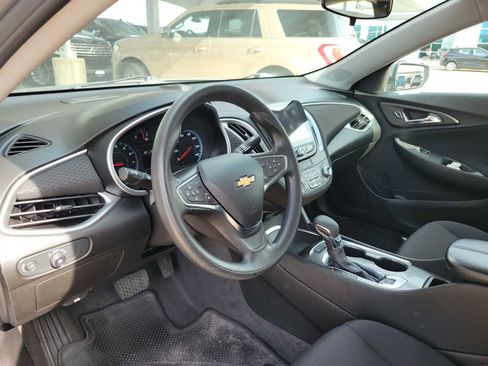 Used 2024 Chevrolet Malibu LT FWD image 10