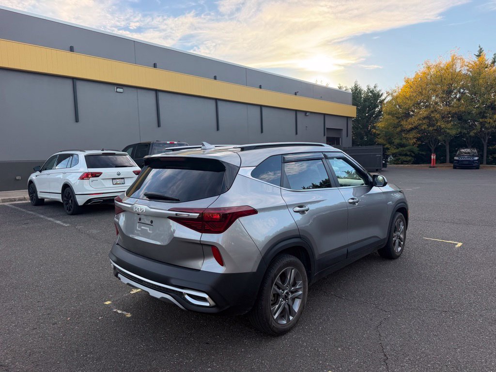 Used 2023 Kia Seltos S AWD/4WD image 8